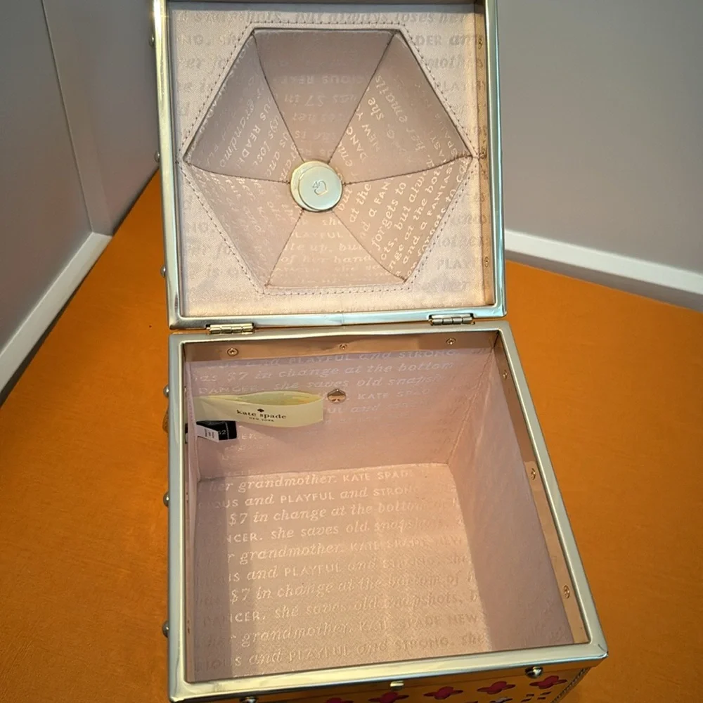 Kate Spade Rambling Roses Lantern Handbag - Picture 4 of 4